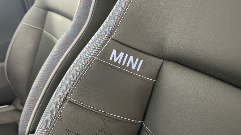 MINI Cooper 160kW SE Classic [Level 2] 54kWh 3dr Auto Electric Hatchback